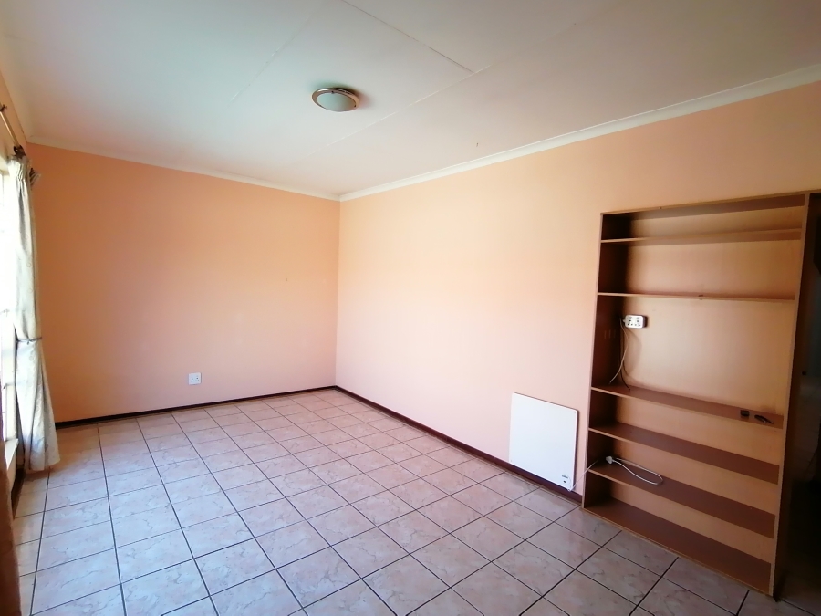 3 Bedroom Property for Sale in Orkney Park North West